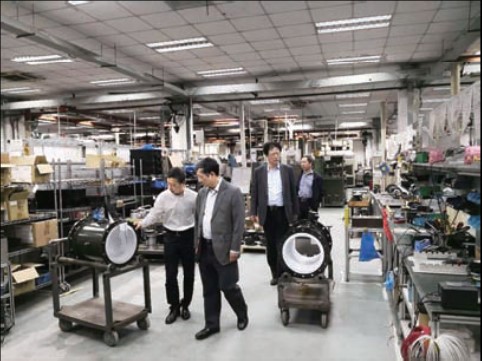 上海自儀董事長張科考察自儀十一廠等企業,要求—— 緊盯市場需求實現跨越增長